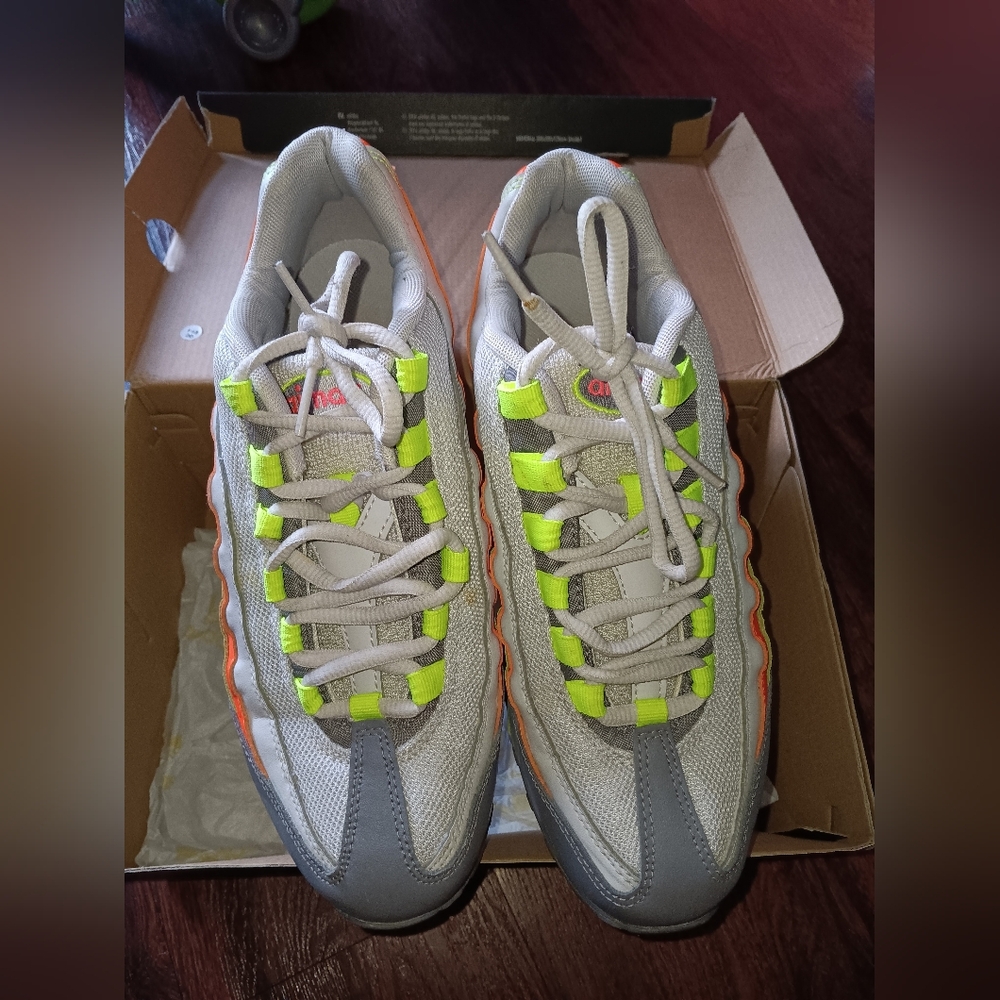 Nike shoes